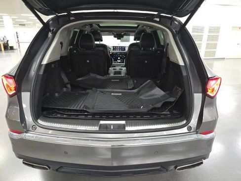 Used 2023 Acura MDX SH-AWD w/ Advance Package image 12