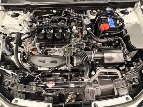 Used 2024 Honda Civic EX-L image 9