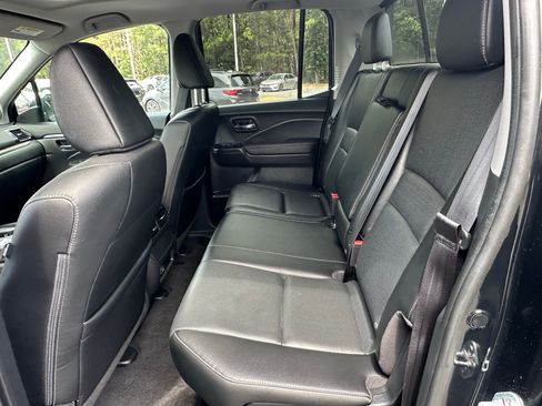 Used 2025 Honda Ridgeline RTL image 8