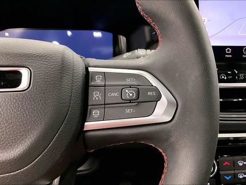 Used 2024 Jeep Compass Trailhawk w/ Trailhawk Elite Group AWD/4WD image 27