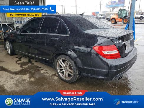 Used 2013 Mercedes-Benz C 250 Sedan image 3