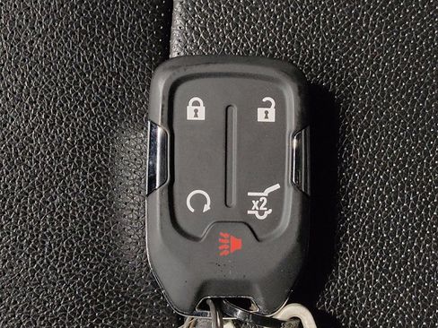 Used 2022 GMC Terrain SLT image 32