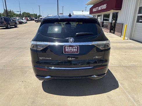 Used 2023 Buick Enclave Avenir w/ Avenir Technology Package AWD/4WD image 13