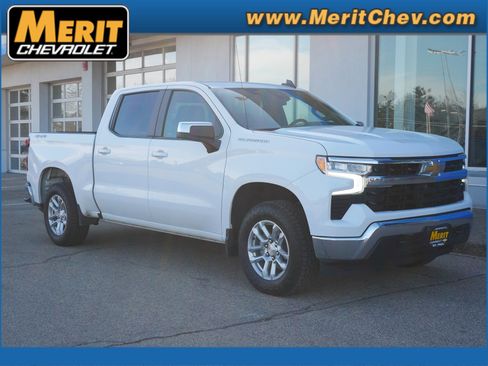 Used 2023 Chevrolet Silverado 1500 LT image 1