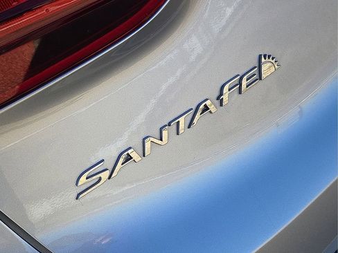 Used 2023 Hyundai Santa Fe SEL image 12