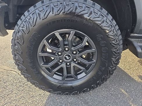 New 2025 Ford Bronco 4-Door image 36