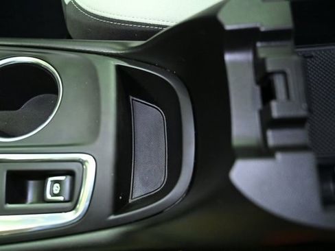 Used 2021 Chevrolet Equinox LS w/ LPO, Blackout Package image 26