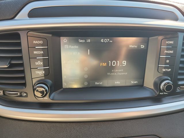 Used 2019 Kia Sorento FWD image 22
