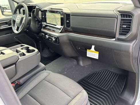 New 2026 GMC Sierra 3500 SLE w/ Preferred Package image 25