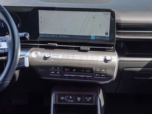 Used 2024 Hyundai Kona SEL FWD image 12