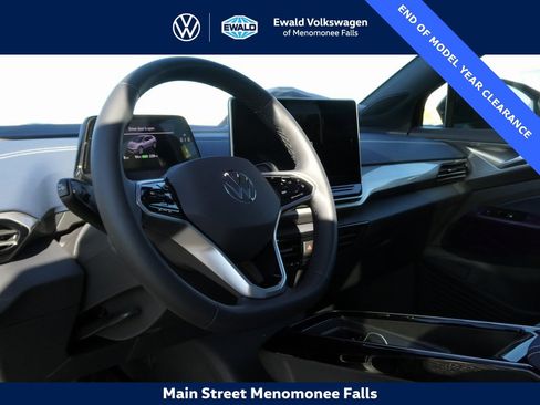 New 2025 Volkswagen ID.4 Pro S image 29