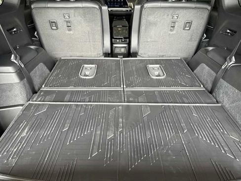 New 2026 Cadillac Vistiq Luxury w/ LPO, Floor Liner Package image 16