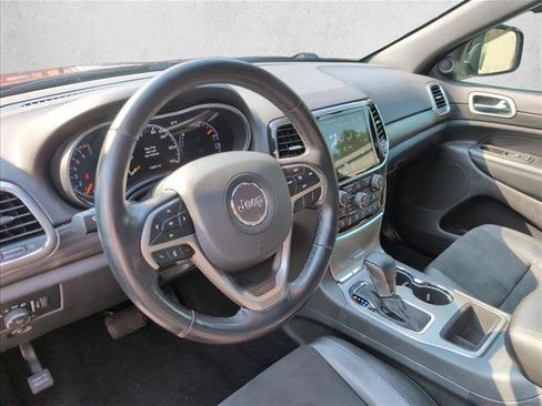 Used 2021 Jeep Grand Cherokee Laredo X AWD/4WD image 10