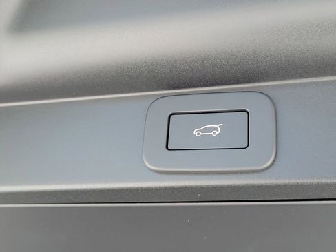 New 2026 Land Rover Range Rover SE AWD/4WD image 12