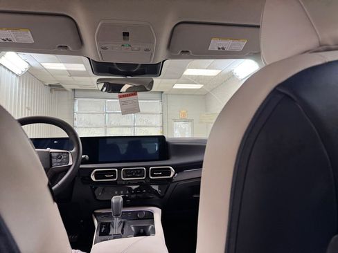 New 2026 Nissan Sentra SL w/ Floor Mat Package FWD image 20