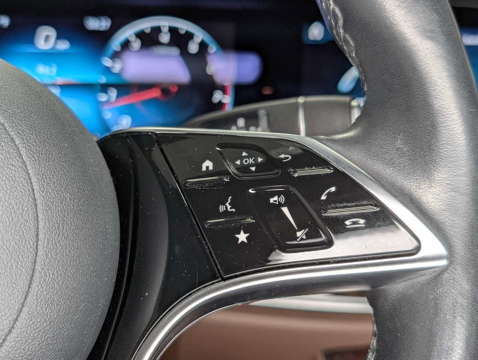 Certified 2023 Mercedes-Benz E 350 4MATIC Sedan image 33