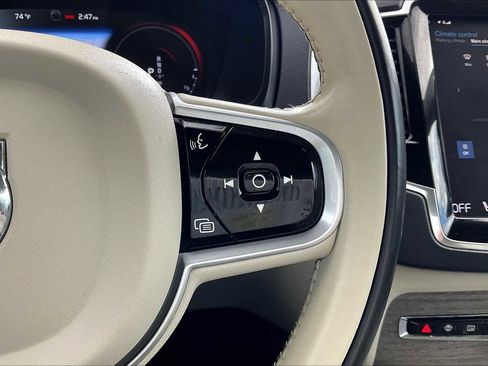 Used 2022 Volvo XC90 T8 Inscription image 22