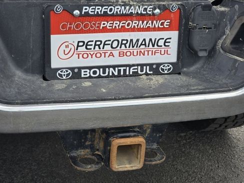 Used 2018 RAM 2500 Laramie w/ Cold Weather Group image 25