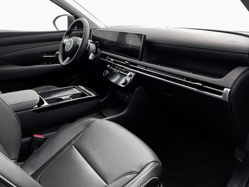 New 2026 Hyundai Tucson Limited image 16