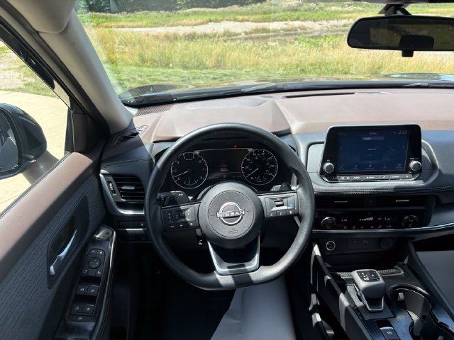 Used 2023 Nissan Rogue SV AWD/4WD image 44
