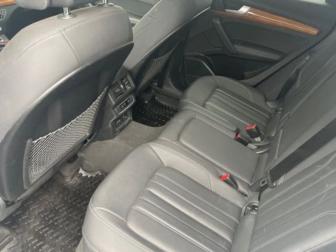 Used 2021 Audi Q5 e Premium Plus image 4
