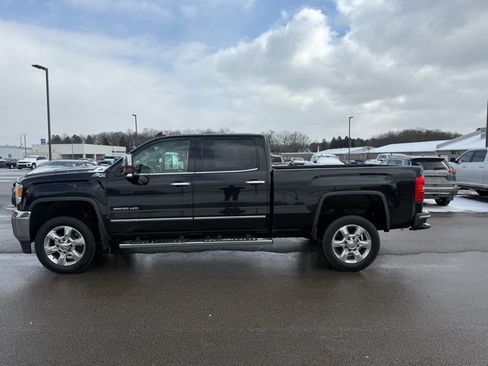 Used 2017 GMC Sierra 2500 SLT w/ Snow Plow Prep Package image 9