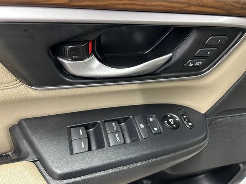 Used 2019 Honda CR-V EX-L image 9