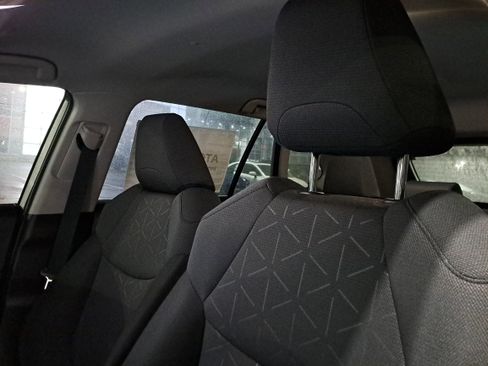 New 2025 Toyota RAV4 XLE image 19