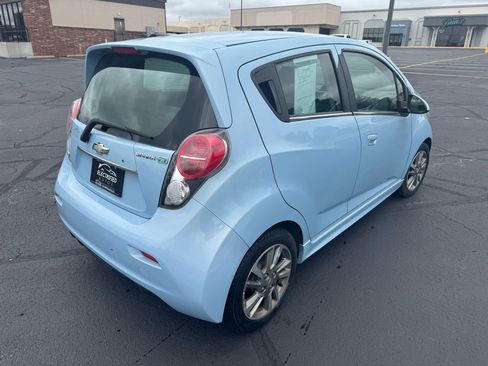 Used 2015 Chevrolet Spark LT image 3