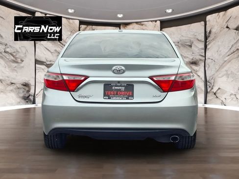 Used 2016 Toyota Camry XLE image 5