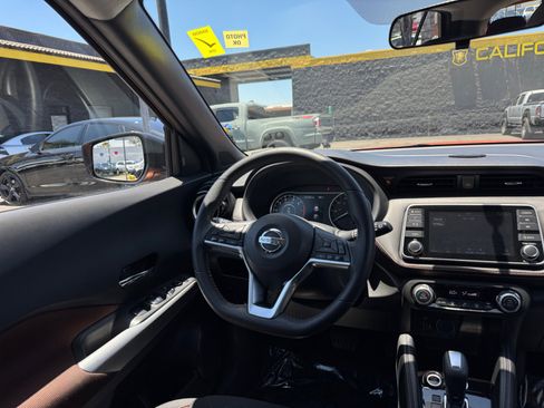 Used 2019 Nissan Kicks SR FWD image 19
