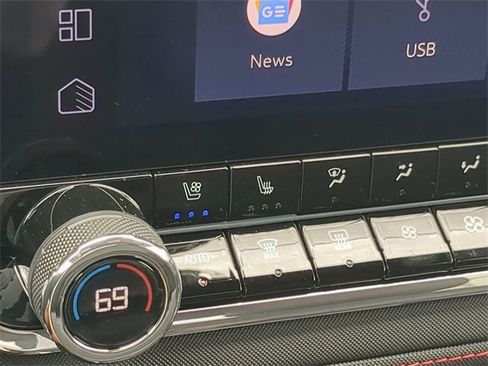 Certified 2025 Chevrolet Colorado Z71 w/ Z71 Convenience Package 2 image 23