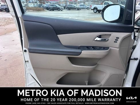 Used 2016 Honda Odyssey Touring Elite image 11