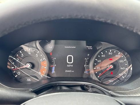 Used 2025 Jeep Compass Latitude w/ Convenience Group AWD/4WD image 17