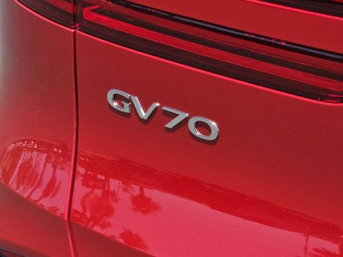 Certified 2026 Genesis GV70 2.5T Advanced AWD/4WD image 20