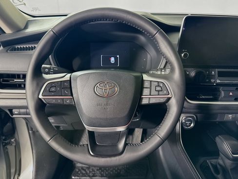 Used 2026 Toyota Grand Highlander AWD Hybrid image 12