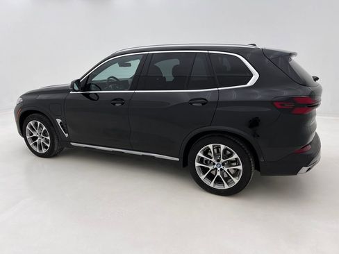 Certified 2025 BMW X5 xDrive50e w/ Premium Package image 12