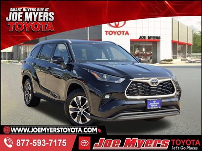 Used 2025 Toyota Highlander XLE