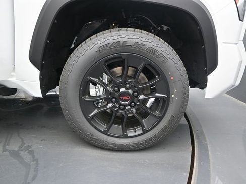 New 2026 Toyota Tundra SR5 AWD/4WD image 16