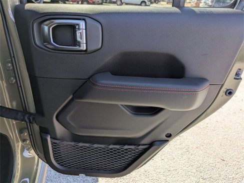 New 2026 Jeep Wrangler Rubicon w/ Xtreme 35 Tire Package image 34