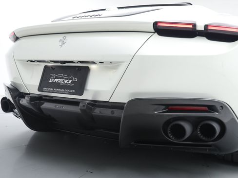 Certified 2025 Ferrari Roma Spider RWD image 18