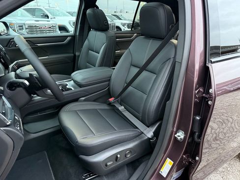 New 2026 GMC Acadia Elevation w/ Black Edition image 9