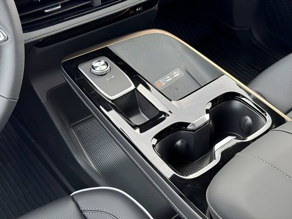 New 2026 Buick Enclave Avenir w/ Super Cruise Package FWD image 23