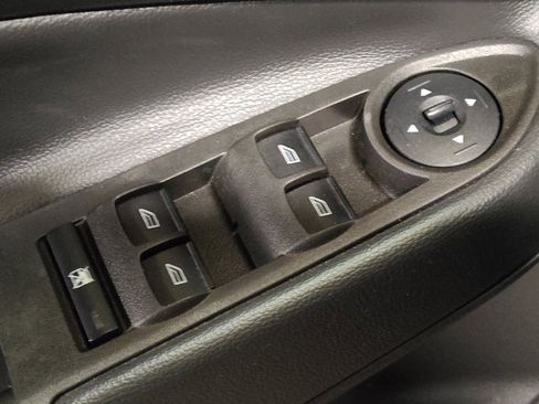 Used 2017 Ford Escape S FWD image 27