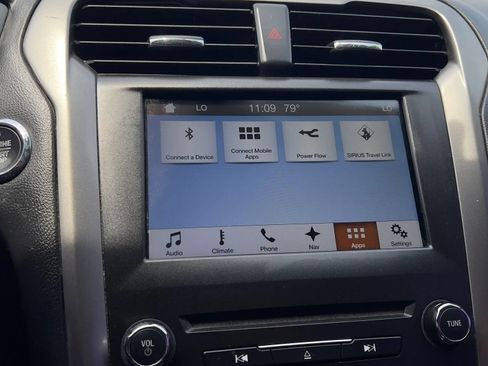 Used 2017 Ford Fusion Energi SE FWD image 32