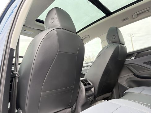 New 2026 Volkswagen Tiguan SE image 28