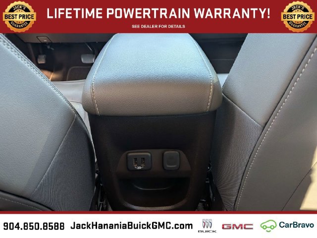 Used 2022 GMC Canyon Denali RWD image 16