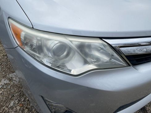 Used 2013 Toyota Camry XLE w/ Leather Pkg image 8