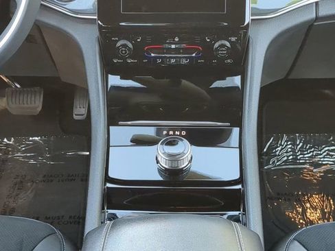 Used 2023 Jeep Grand Cherokee Altitude image 19