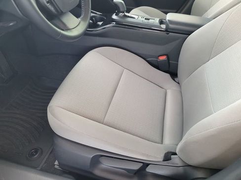 Used 2024 Toyota Prius LE image 17